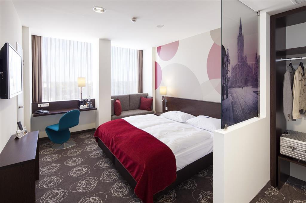 Webers - Das Hotel Im Ruhrturm Essen Quarto foto